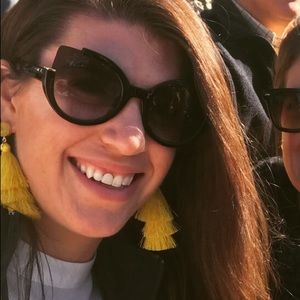 Meet your Posher, Alyssa